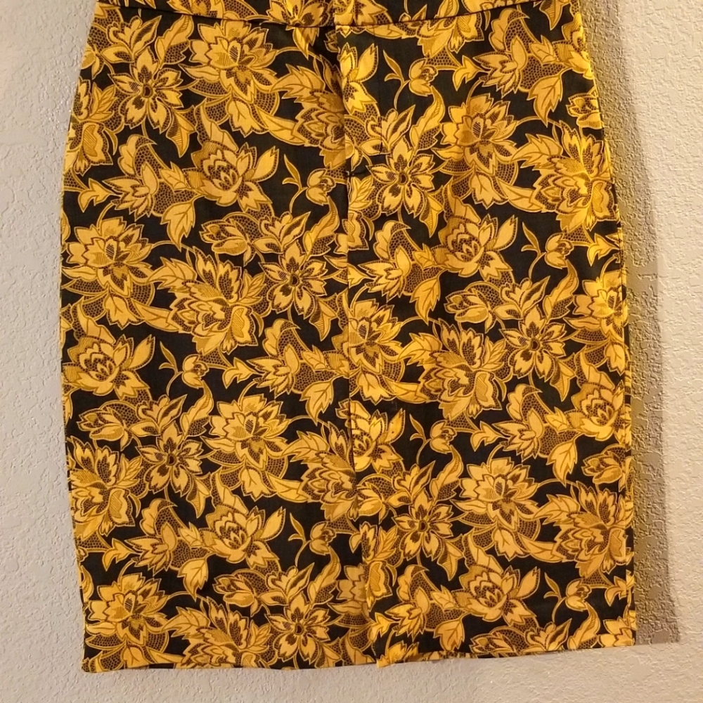 Tape Measure Womens Black/Gold Floral Print Stretch Pencil Skirt Size 6